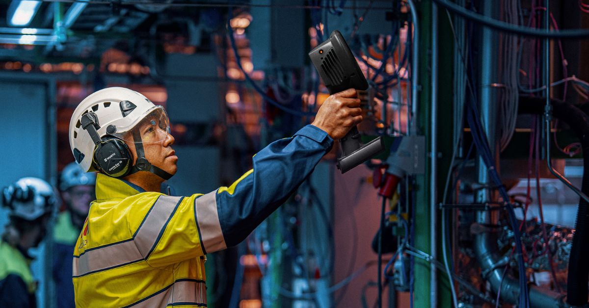 /globalassets/industrial/instruments/condition-monitoring/acoustic-imaging/single-handedly-stopping-energy-loss/how-acoustic-imaging-is-saving-manufacturers-serious-money_1200x628.jpg